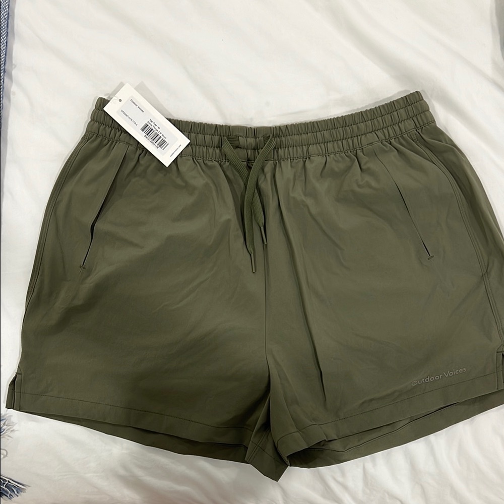 Outdoor Voices Women's Green Shorts